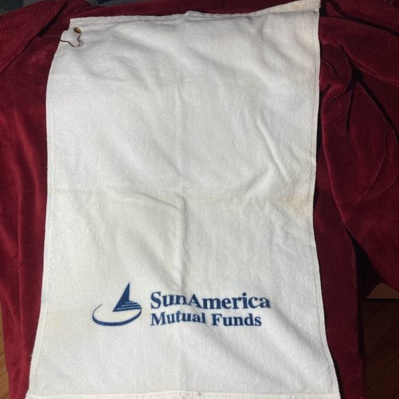 Vintage Sun America Mutual Funds Investment Broker Promo Golf Towel 27"x 17" New - Picture 1 of 7